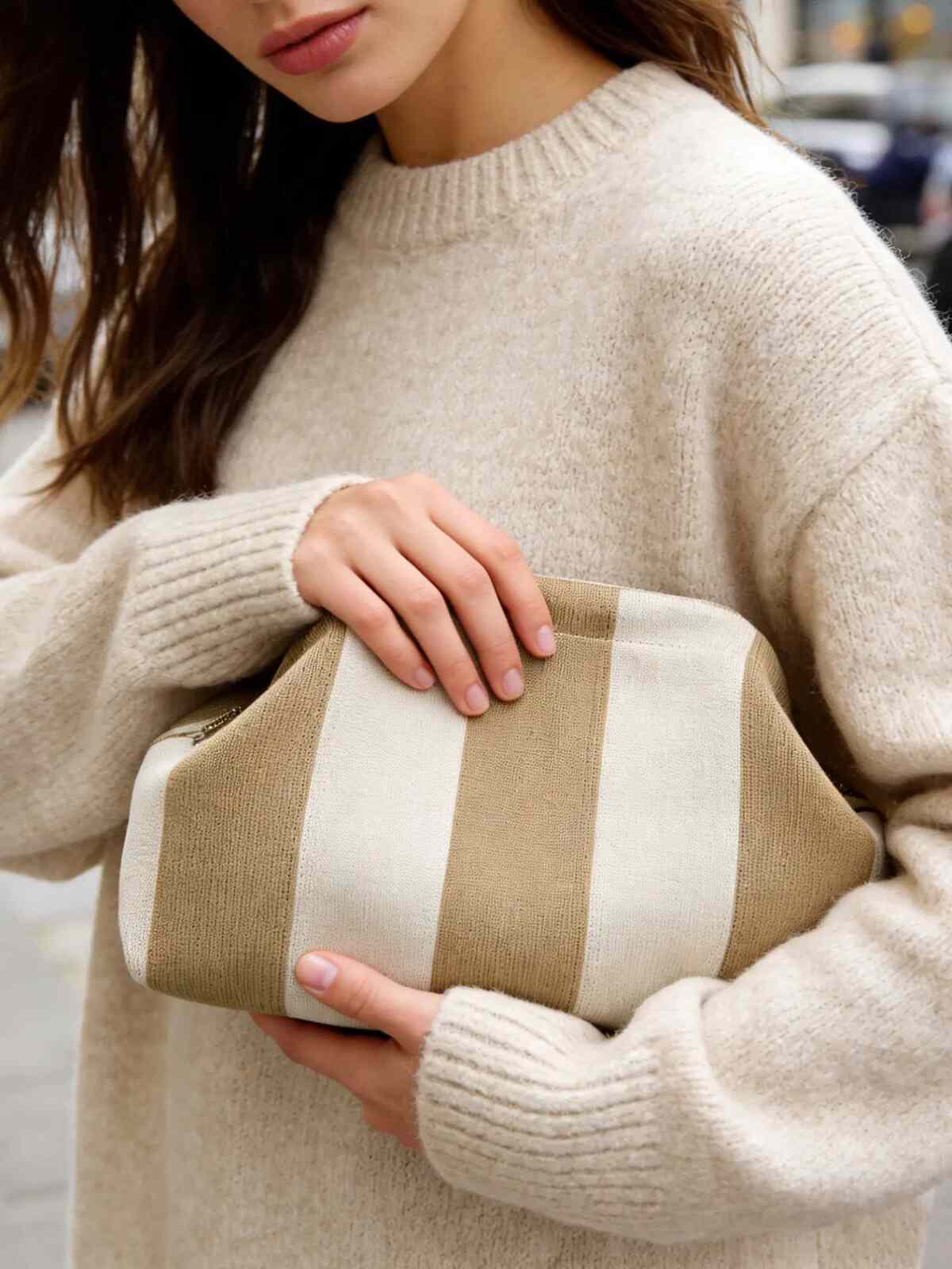 Chic Cloud Crossbody Bag
