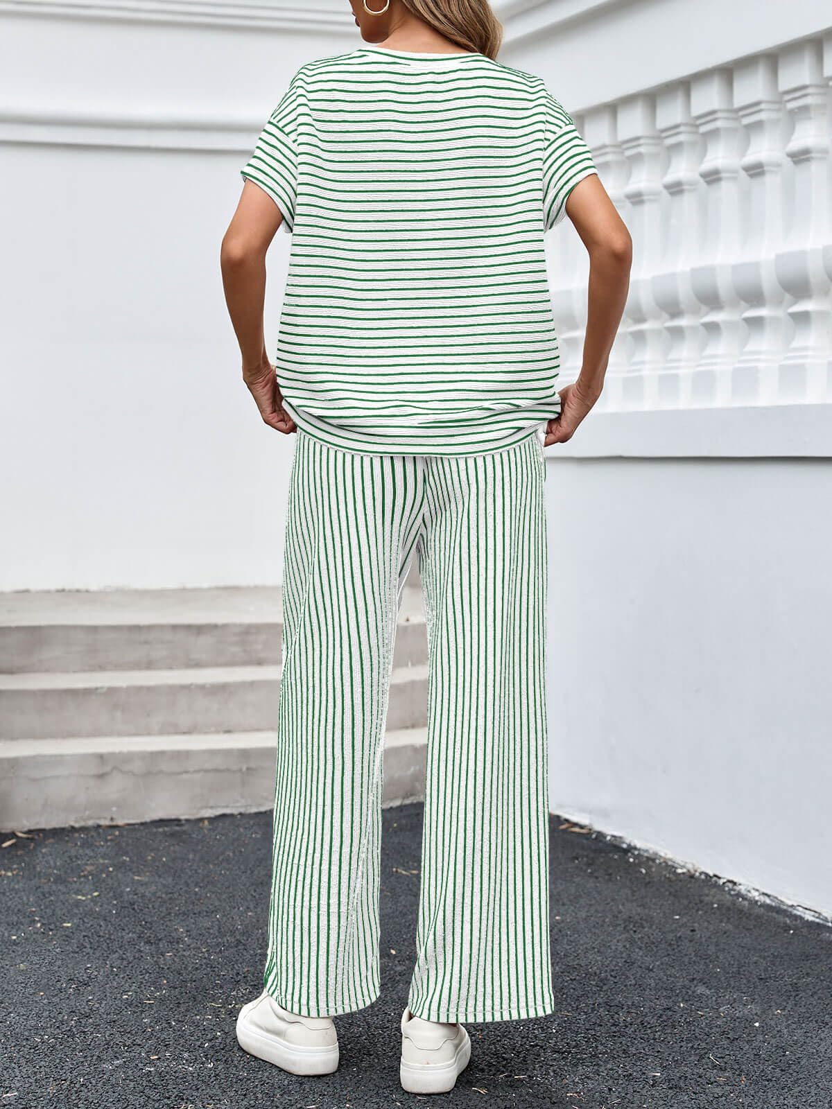 Women's Striped 2 Piece Sets Short Sleeve T Shirts Wide Leg Pants with Pockets